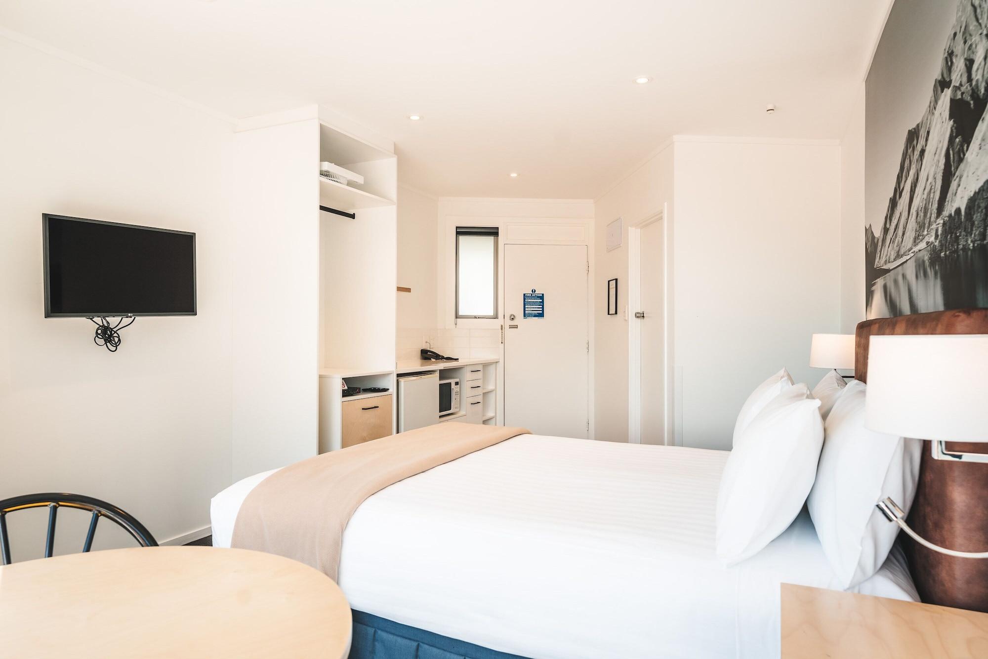 Blue Peaks Motel 4*